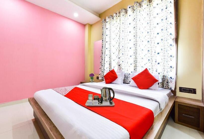 בית מלון כפרי Oyo 91763  Midiyan Palace