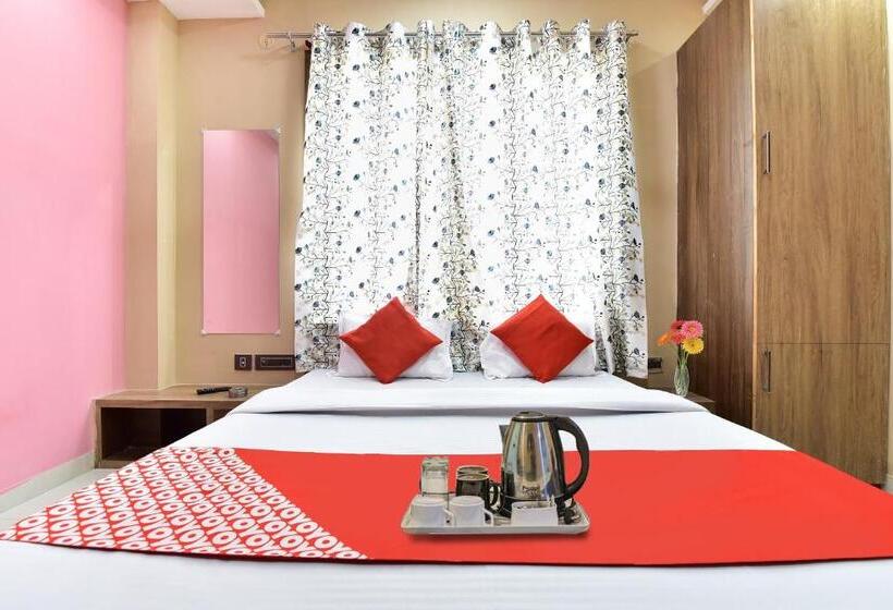 בית מלון כפרי Oyo 91763  Midiyan Palace