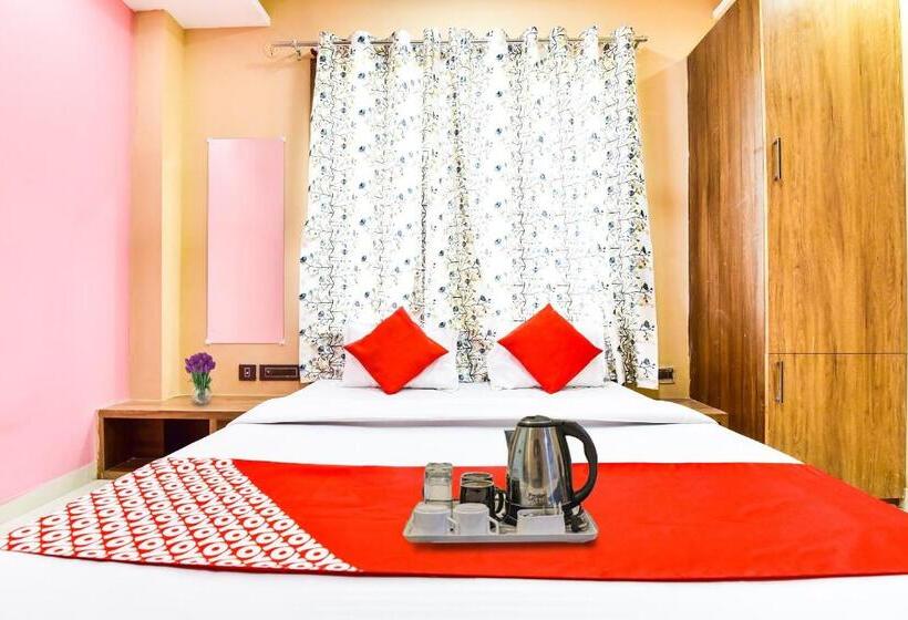 בית מלון כפרי Oyo 91763  Midiyan Palace