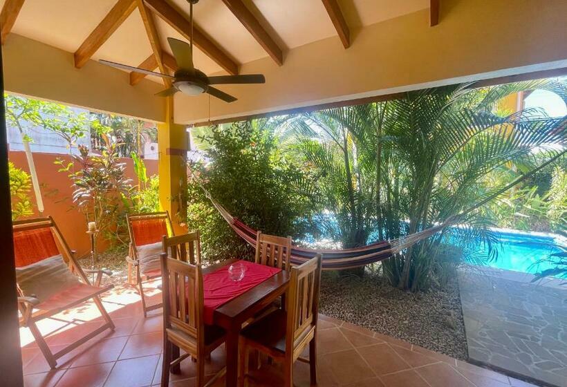 هتل The Inner Light Yoga Lodge