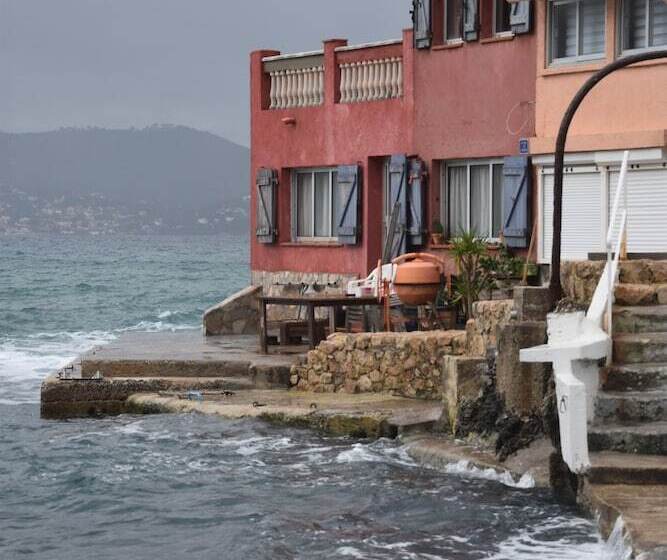 پانسیون Le Côte D Azur