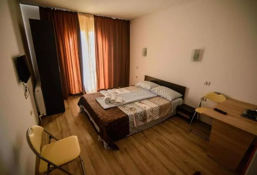 Pensão Vila Onasis