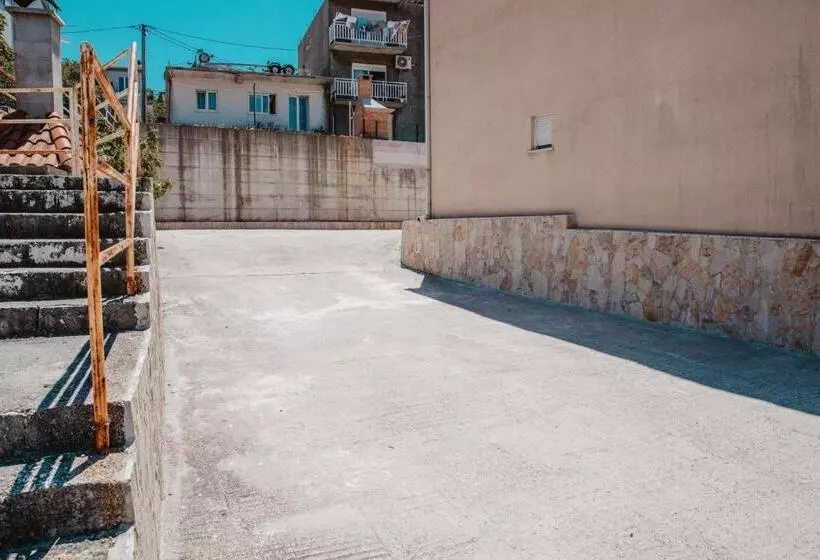 پانسیون Apartments Bozena