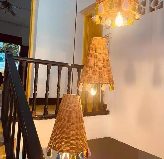 Majatalo Hostal 1545