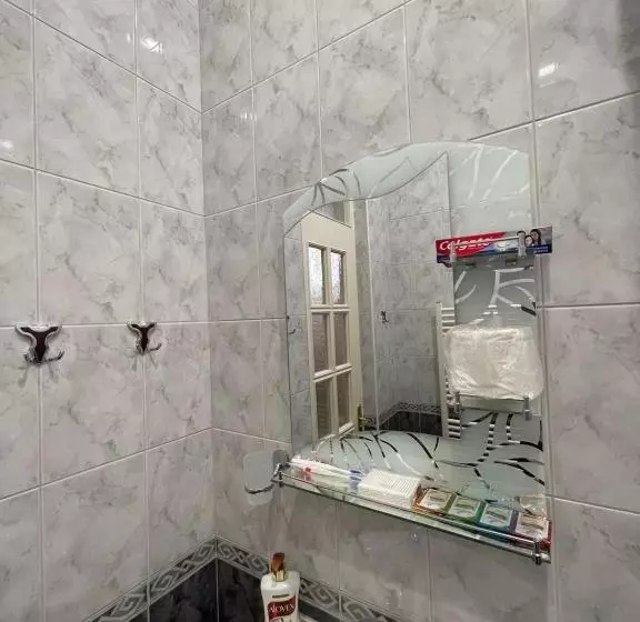 ペンション Najaryan’s Family Guest House