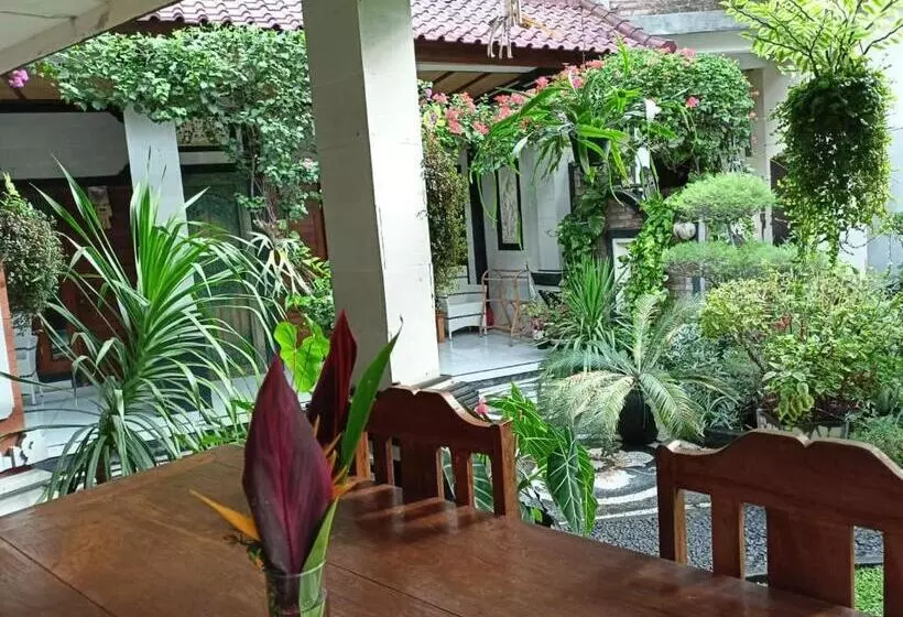 پانسیون Rumah Askara