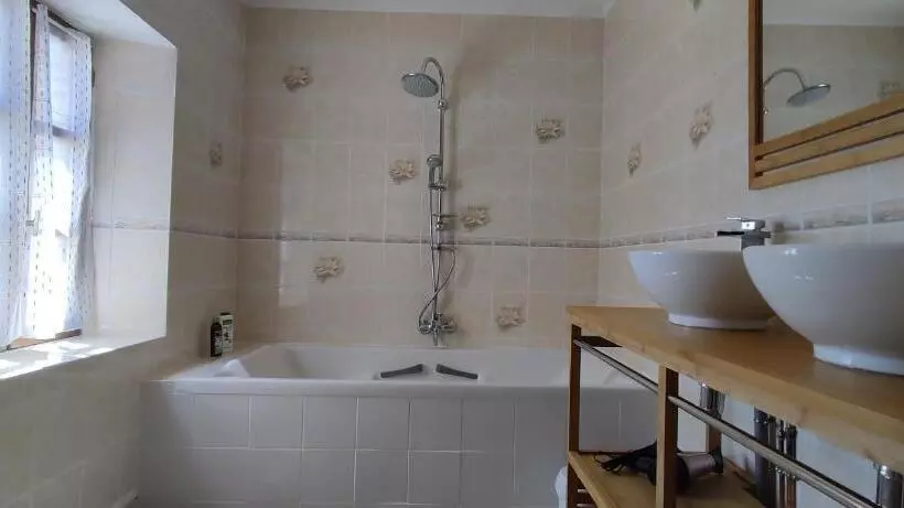 Aamiaismajoitus (B&B) Domaine Les Garrigues