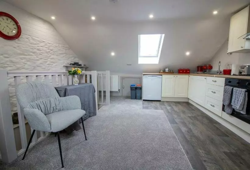 Harbour View  Cosy Maisonette, Close To Brixham Harbour