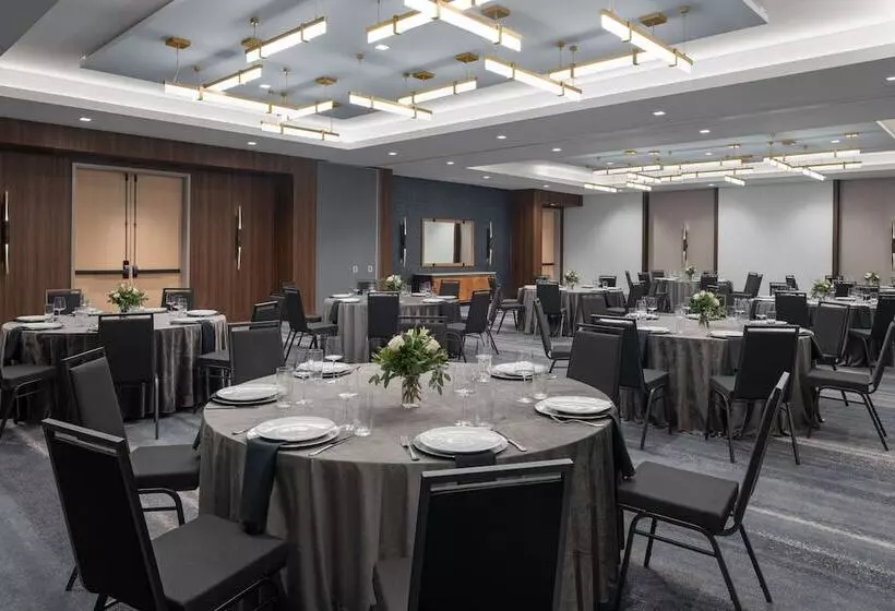 Hotelli West & Main Conshohocken Philadelphia, Tapestry Collection