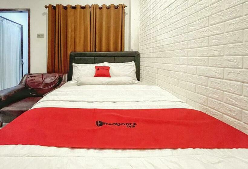 پانسیون Reddoorz Syariah Near Siloam Hospital Mataram