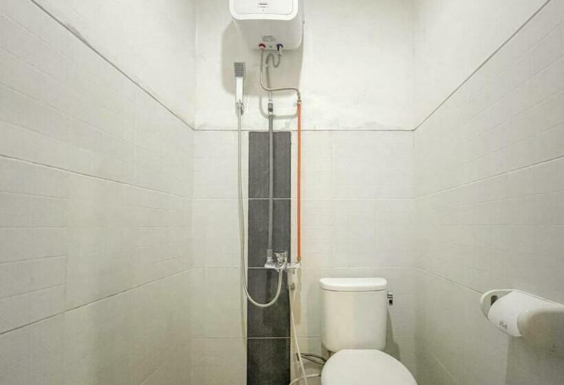 پانسیون Reddoorz Syariah Near Siloam Hospital Mataram