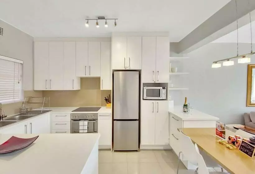 Spacious Cozy Apartment With Wi Fi!