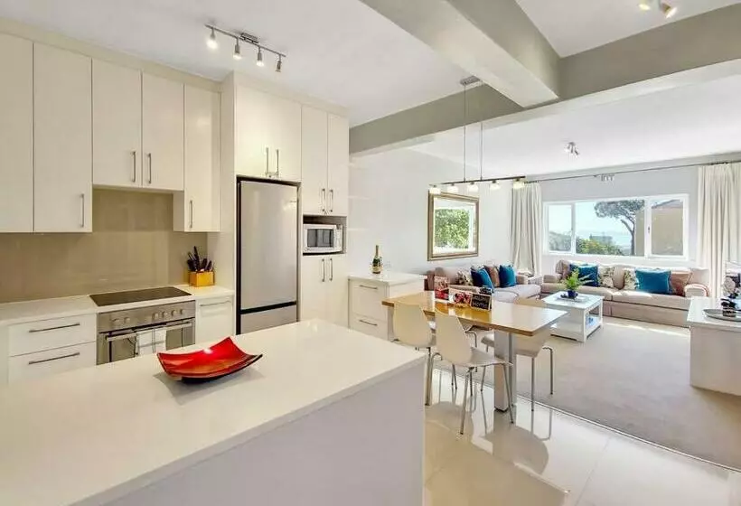 Spacious Cozy Apartment With Wi Fi!