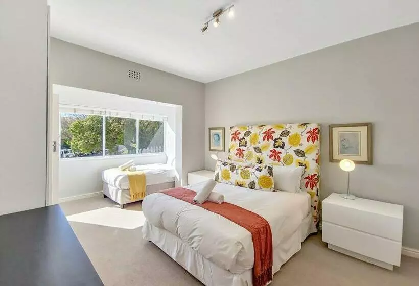 Spacious Cozy Apartment With Wi Fi!