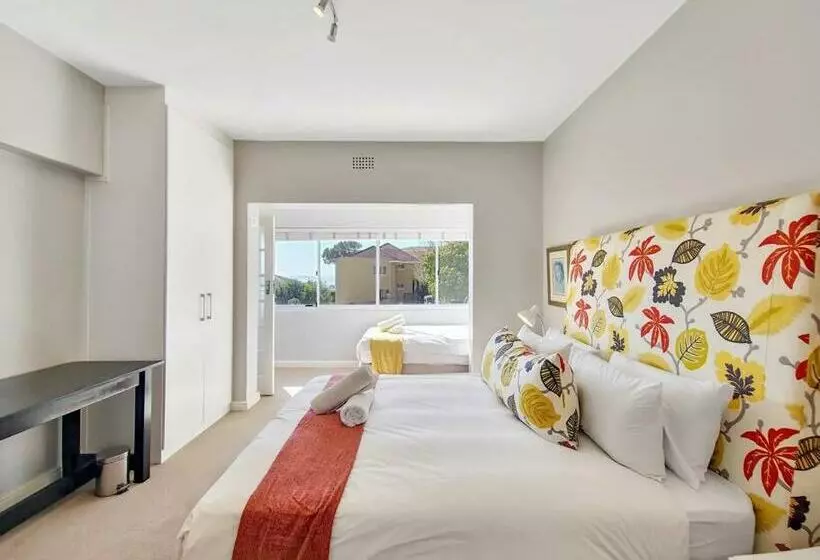 Spacious Cozy Apartment With Wi Fi!