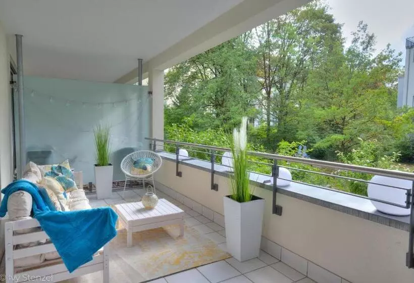 Zwei Zimmer Wohnung Im Stadtzentrum Mit Tiefgaragenplatz