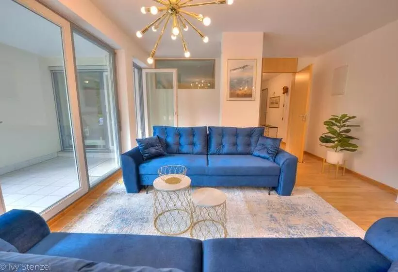 Zwei Zimmer Wohnung Im Stadtzentrum Mit Tiefgaragenplatz