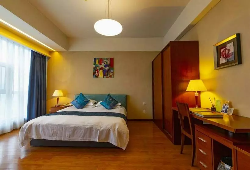 בית מלון כפרי East King Business