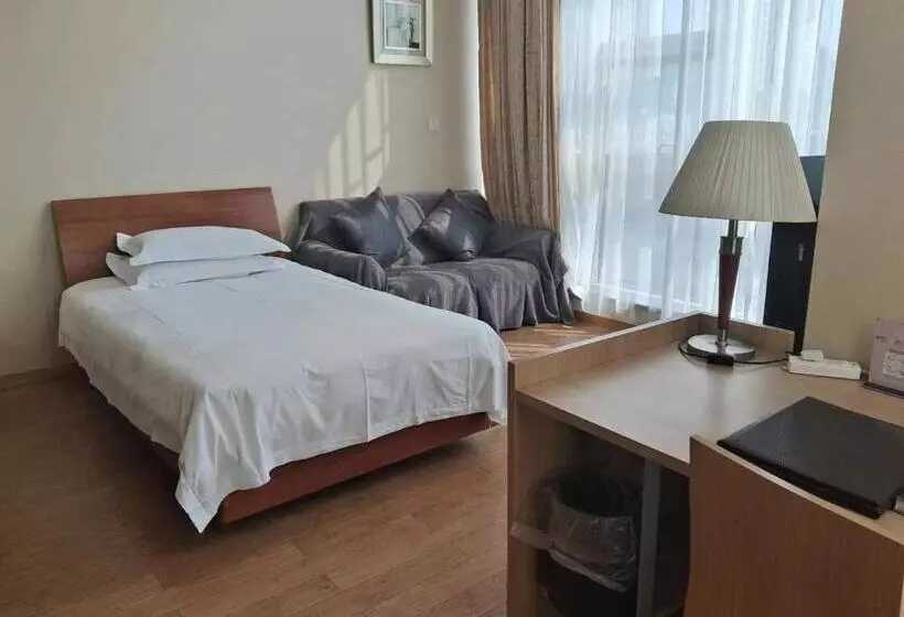 בית מלון כפרי East King Business