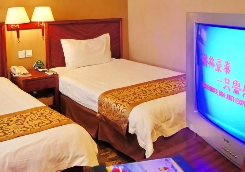 בית מלון כפרי Greentree Inn Luoyang Peony Square Business