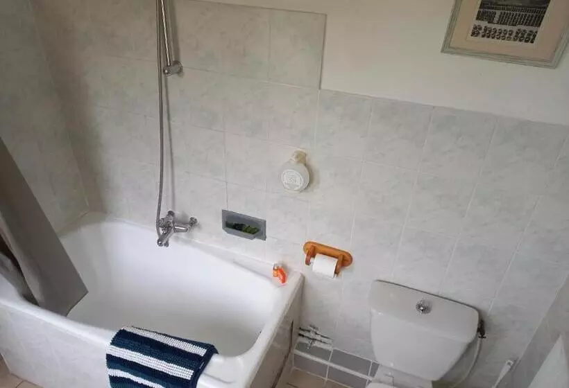 Aamiaismajoitus (B&B) La Limouxine   Mauzac