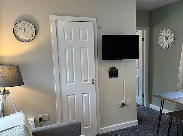 Blackpool Abode   Vance Road Star House