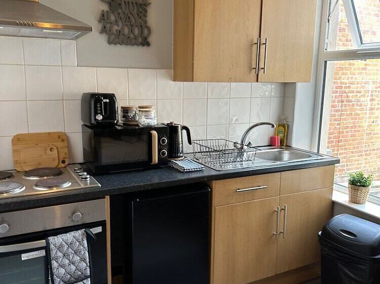 Blackpool Abode Vance Road Star House