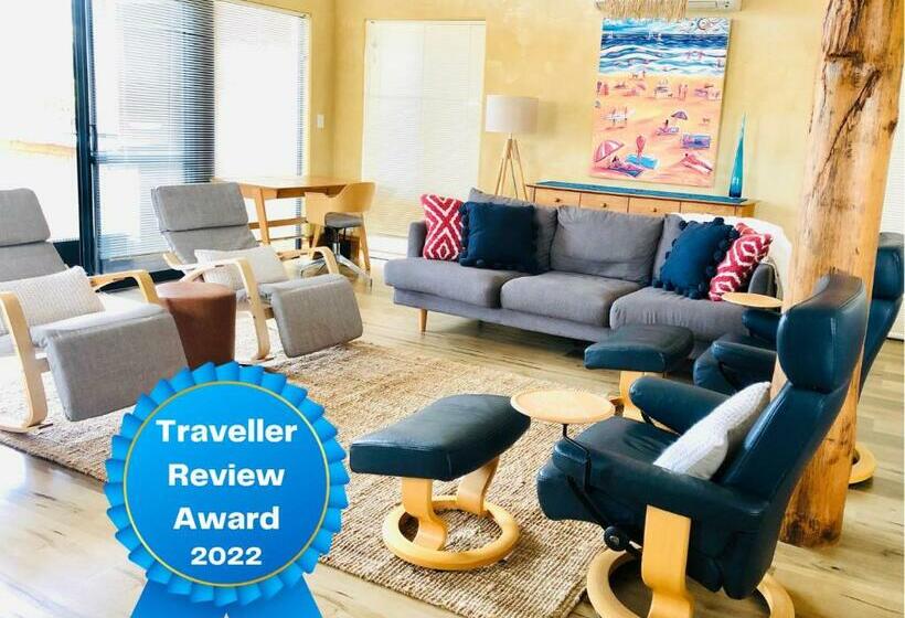 Mandurah Waterfront Retreat