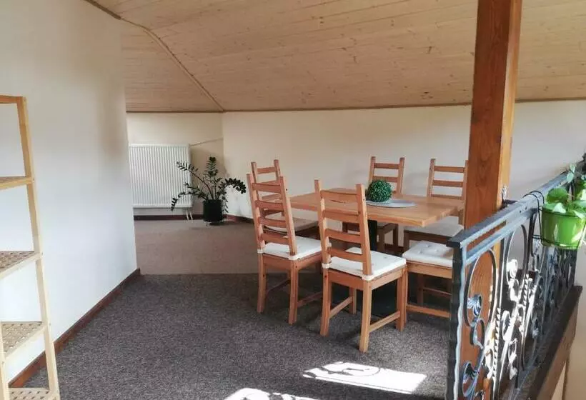 ペンション Penzión U Coľa