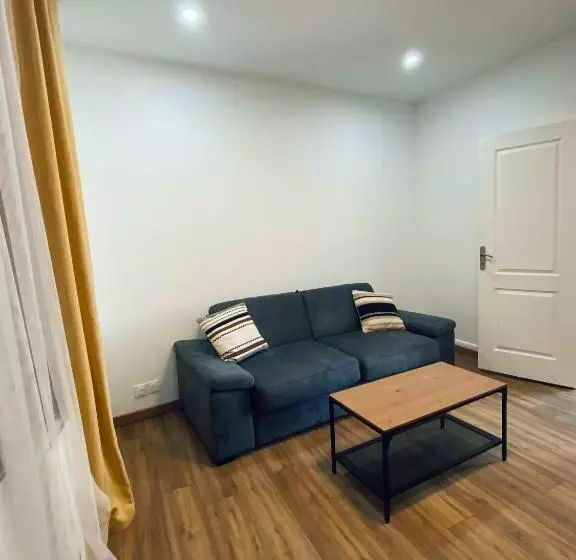 Rdc Cozy Central Flat/free Parking