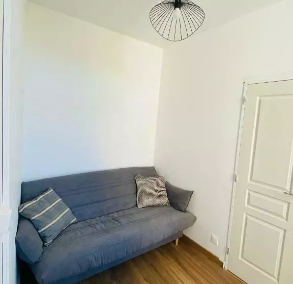 Rdc Cozy Central Flat/free Parking