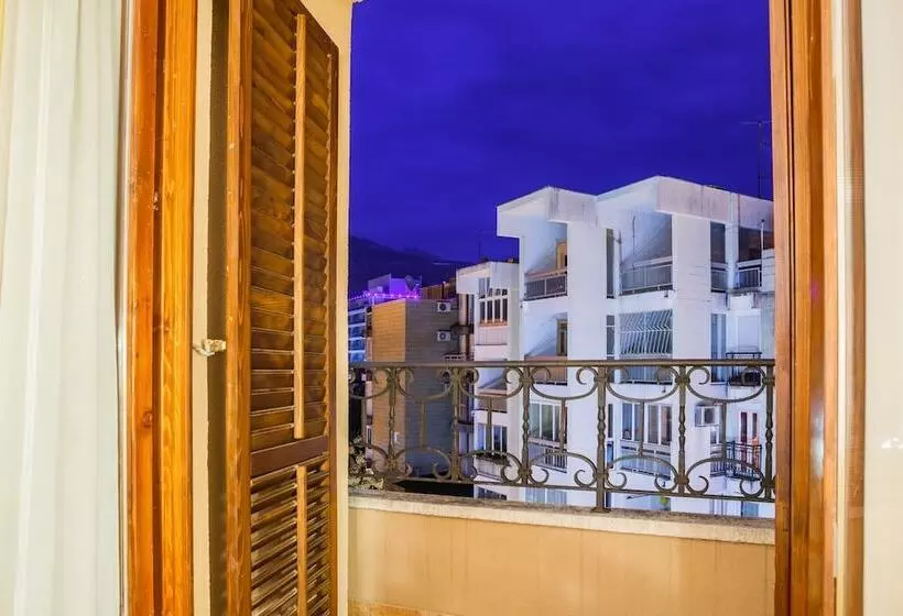 پانسیون Central Hotel Budva