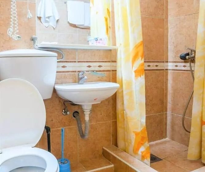 پانسیون Central Hotel Budva