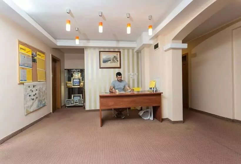 پانسیون Central Hotel Budva