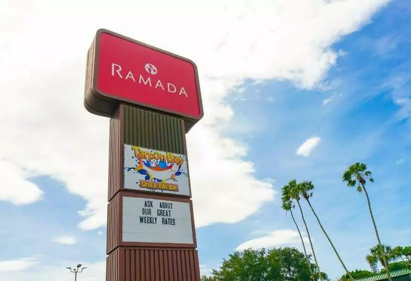 Sarasota Cay Club #612   Heated Pool, Bunk Beds, Huge Tv, Tiki Bar, More!