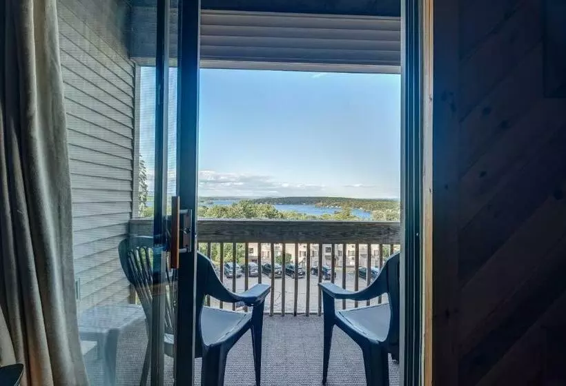 Village Of Winnipesaukee