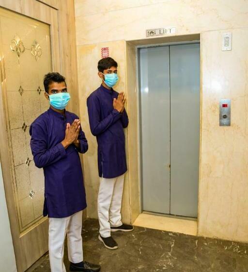 Four Leaf Hotel Sapphire Blue, Varanasi