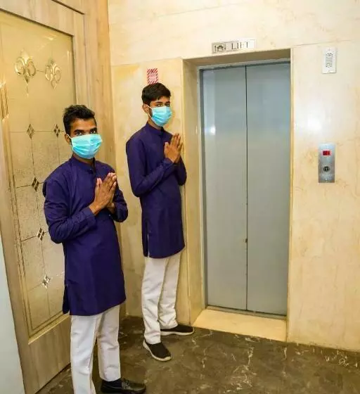 Four Leaf Hotel   Sapphire Blue, Varanasi