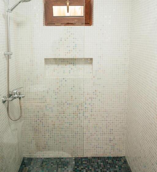 پانسیون Casa Sara