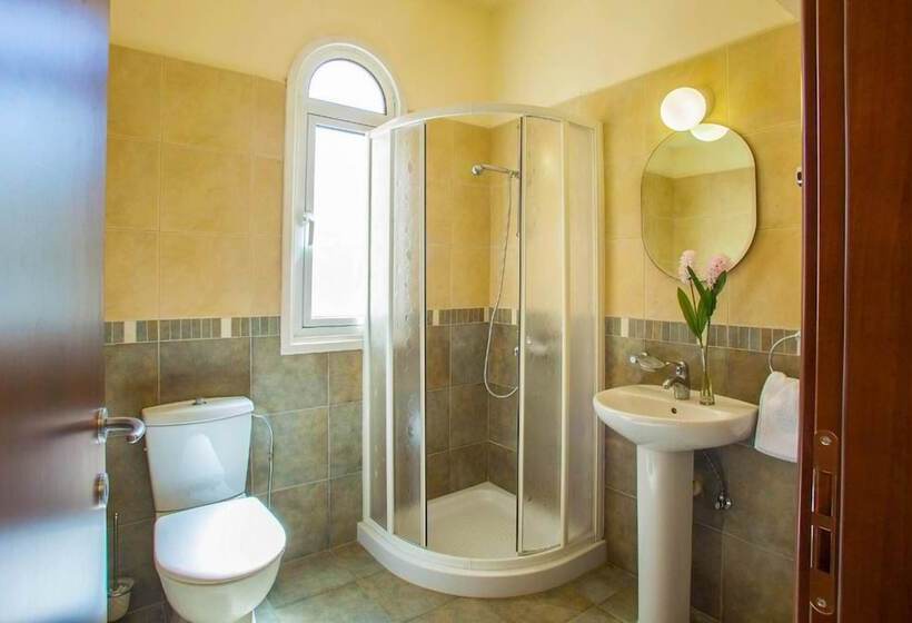 Villa Miracle In Paralimni