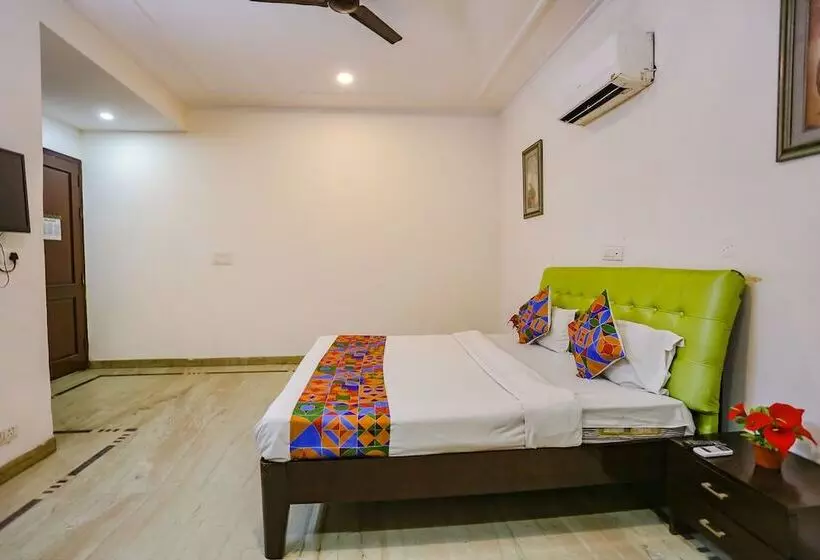 Fabhotel Grand Palace