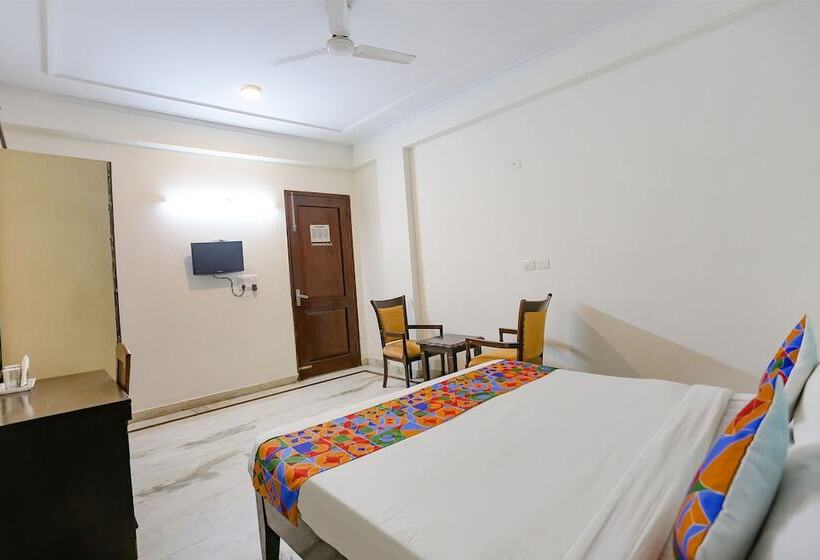 Fabhotel Grand Palace