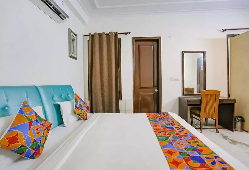 Fabhotel Grand Palace