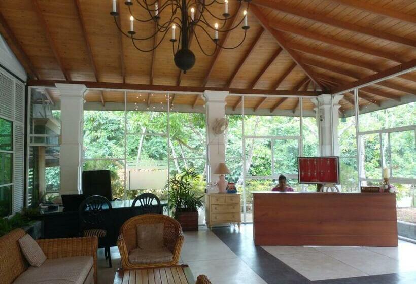 בית מלון כפרי Amaa River Garden