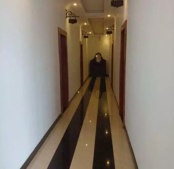 هتل Amaa River Garden