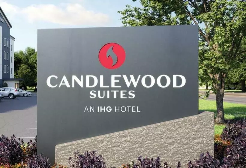 ホテル Candlewood Suites St Louis St Charles, An Ihg