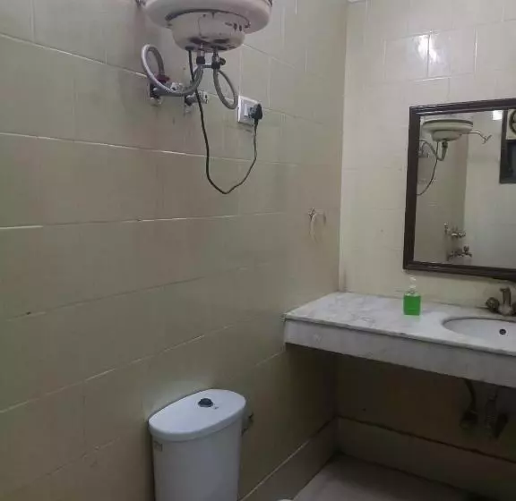 Hotelli Oyo 91336 Sd Palace