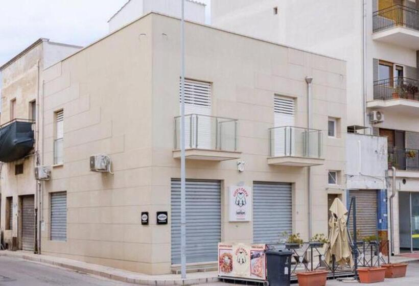 פנסיון Poste Rooms 28