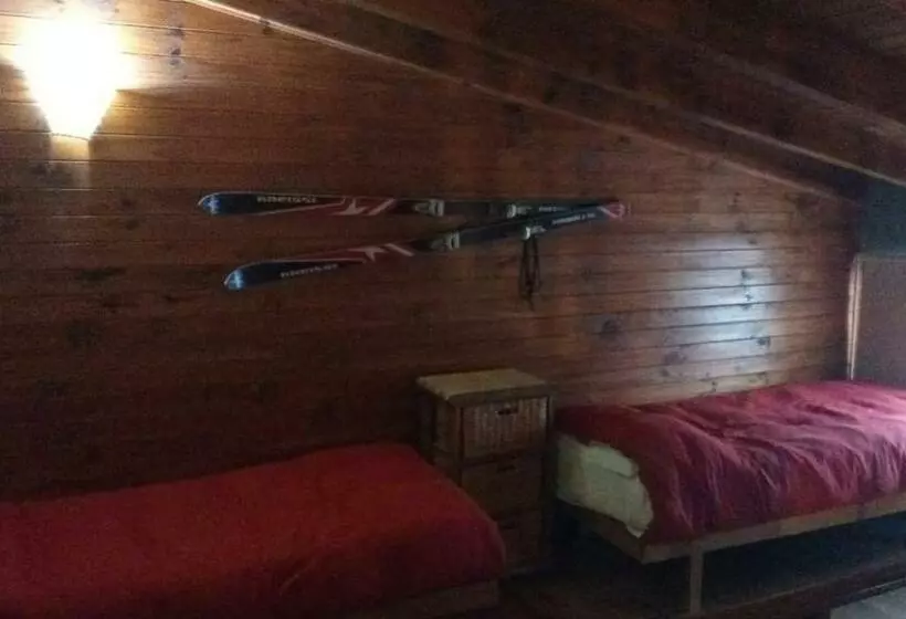 Retkeilymaja El Refugio Piramides