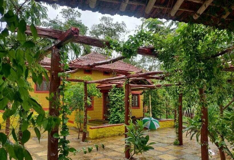 Отель 8 Gondav Green